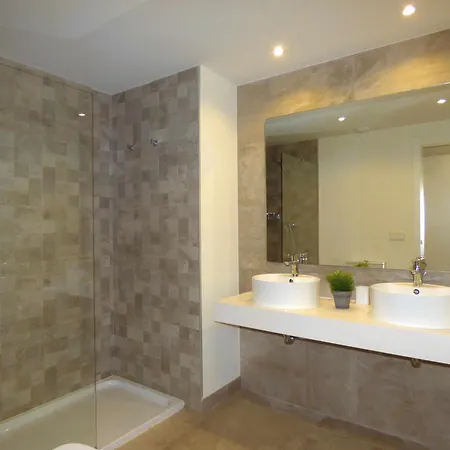 Selecta Roof Pool 3 Апартаменти Естепона