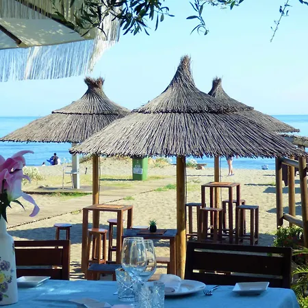 Selecta Roof Pool 3 Апартаменти *